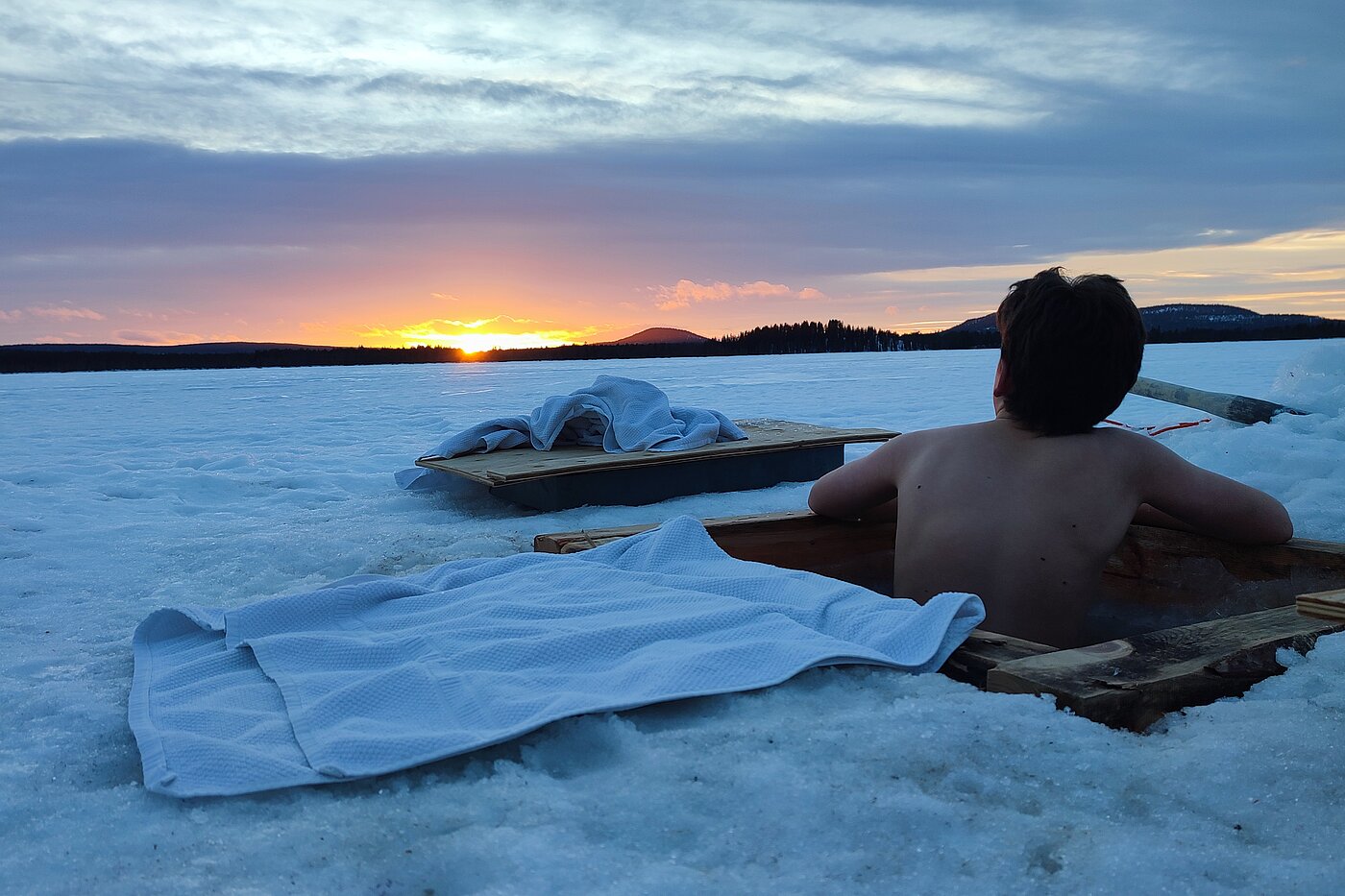 Eisbad Lappland Sauna am See