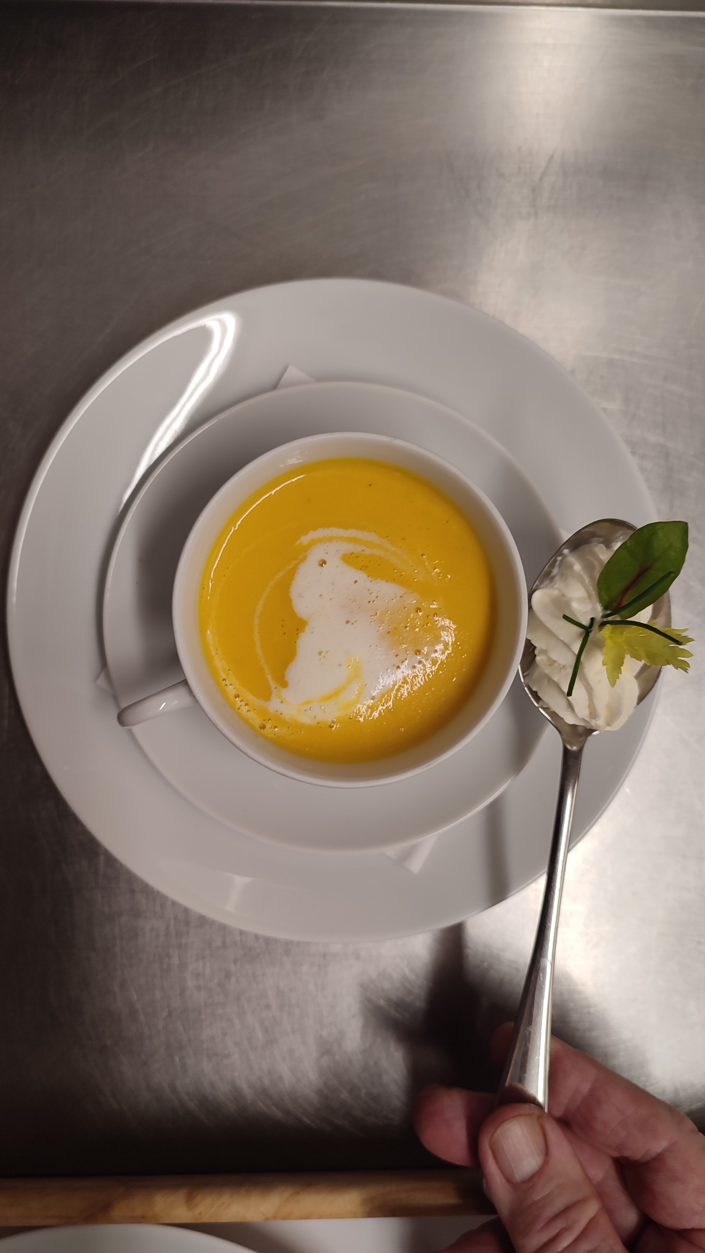 Warme Suppe als regionale Küche in Lappland