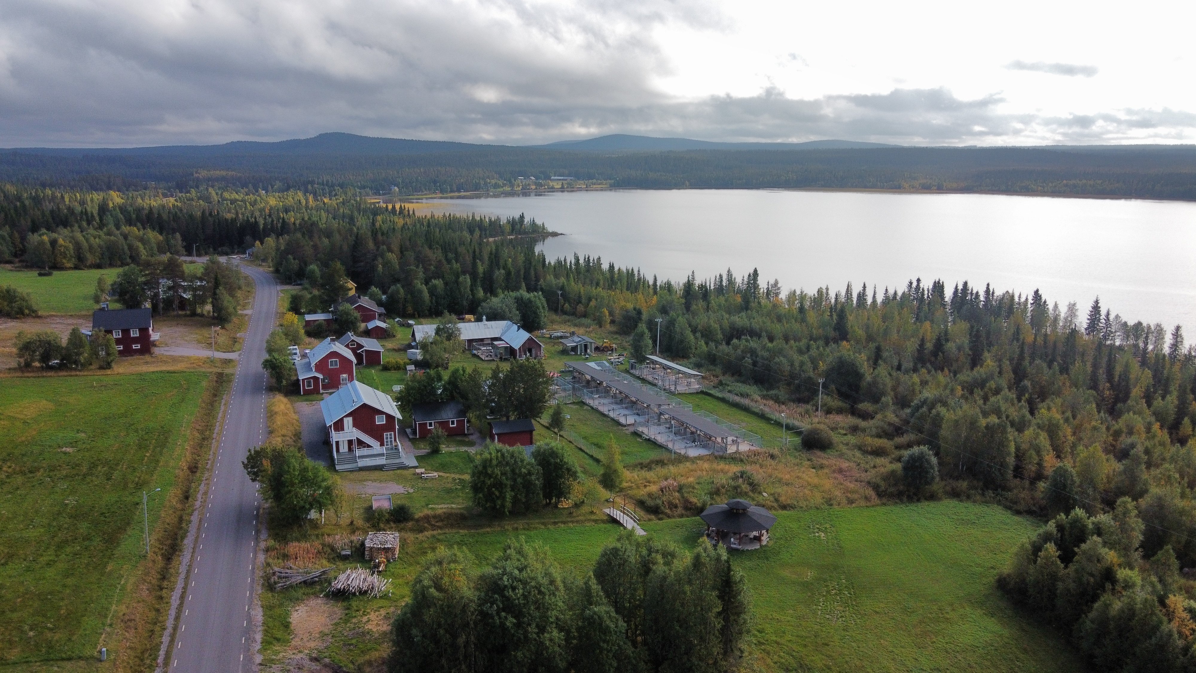 Lappland Landschaft Huskyfarm See